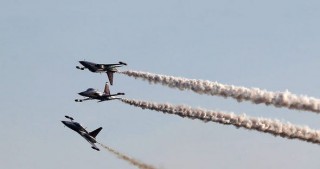 “Türk Yıldızları”nın nəfəskəsən şousu 