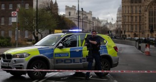 Londonda parlament binasına hücum edilib: