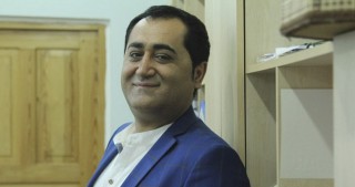 Elgiz Əkbər yeni verilişin aparıcısı oldu