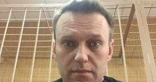 Müttəhim məhkəmə zalından "selfie" paylaşdı