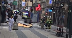 İsveçin paytaxtında silah səsləri eşidildi