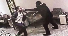 Polis bu soyğunçunu axtarır