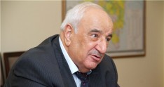 Azərbaycanlı məmurun səhhətindən xəbər var