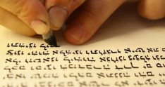 Niyə yəhudi və ərəblər sağdan-sola doğru yazır?