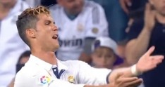 Ronaldonun Messinin qoluna əsəbi reaksiyası 
