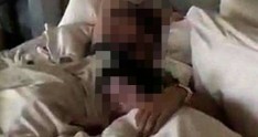 Həyat yoldaşını dostu ilə yataqda tutdu 