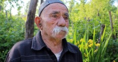 Stalinin qarşısında bığını qırxmayan azərbaycanlı