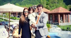Yüksək vəzifəyə təyin edilən aparıcı qızı və həyat yoldaşı ilə...