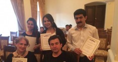 Teatr əməkdaşları mükafatlandırıldı