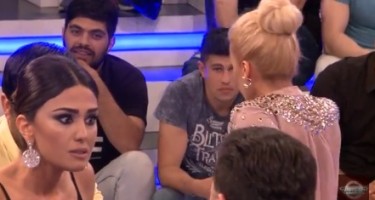 Pərvin Abıyeva canlı yayımda söyüş söydü