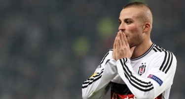 Məşhur futbolçu "Beşiktaş"dan gedir