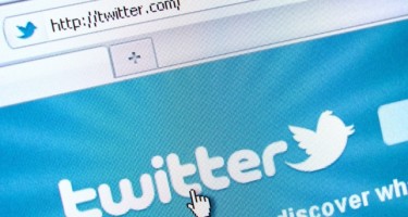 Nazirin "Twitter​" hesabı ələ keçirildi