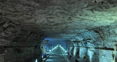 Azərbaycanda otel çox ucuza satıldı