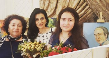 Hacıbaba Bağırovun  qızı sərgi keçirdi