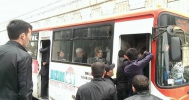 Bakının sərnişin avtobuslarında oturacaq problemi...