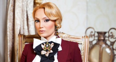 Nura Suri özündən çıxdı