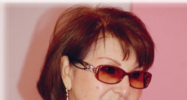 Ofelya Sənani: “Zəhləm gedir jurnalistlərdən”
