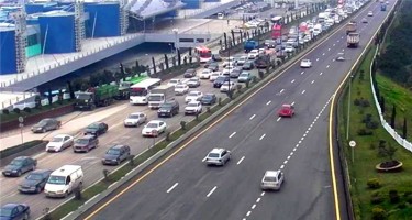 Bakı-Sumqayıt yolu ilə gedib-gələnlər...