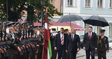 İlham Əliyevin Riqada rəsmi qarşılanma mərasimi 