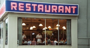 Restoran və kafelərdə ana dilinə olan laqeydlik...