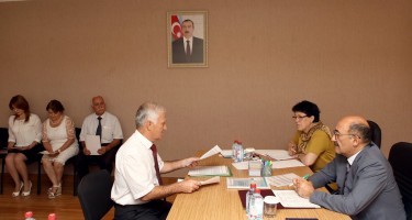 Nazir vətəndaşları qəbul edib
