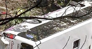 İspaniyada avtobus qəzaya uğradı