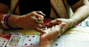 SORĞU: Fala baxdırmaq düzgündürmü? 