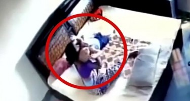 Yataq otağına gizli kamera yerləşdirdi və...