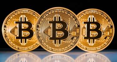 "Bitcoin" 7000 dolları keçdi