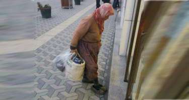 Türkiyə bu yaşlı qadından danışır