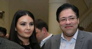 Aysel Teymurzadə həyat yoldaşını belə təbrik etdi