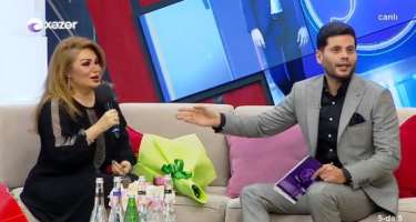 Könül Kərimova çimərlik geyimində Zauru heyran edib...
