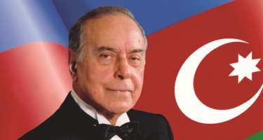 Heydər Əliyevin vəfatından 14 il keçir
