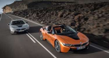 "​BMW" yeni model avtomobilini ictimaiyyətə təqdim etdi