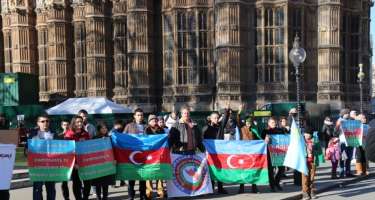 Londonda Xocalı ilə bağlı yürüş-mitinq keçirilib 