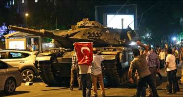 Hərbi çevriliş cəhdinin yeni ŞOK görüntüsü