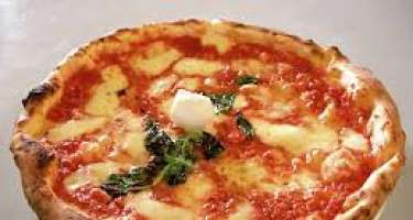 Pizzaya tüpürən kuryer