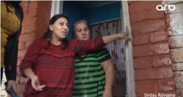Əri arvadının başqa kişilərlə danışdığı mesajları tapıb