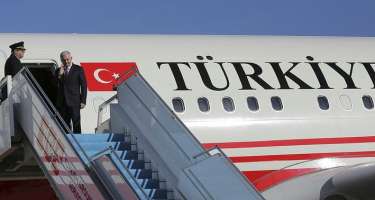 Türkiyənin baş naziri İspaniyaya 