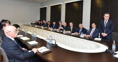 Yeni təhsil naziri kollektivə təqdim olunub 