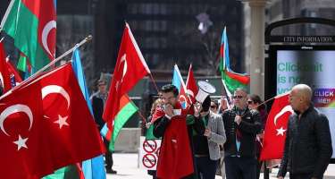 Azərbaycanlılar və türklərdən ermənilərə ETİRAZ