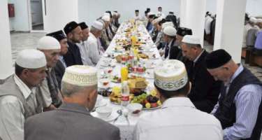 Azərbaycanda mollalara maaş verilməyəcək