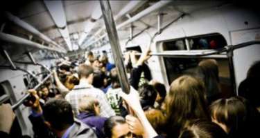 Bakıda metroda sərnişinlər arasında DAVA