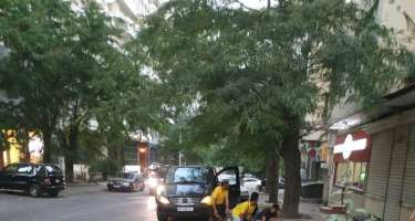Ərəblər Bakıda küçənin ortasında namaz qıldılar -