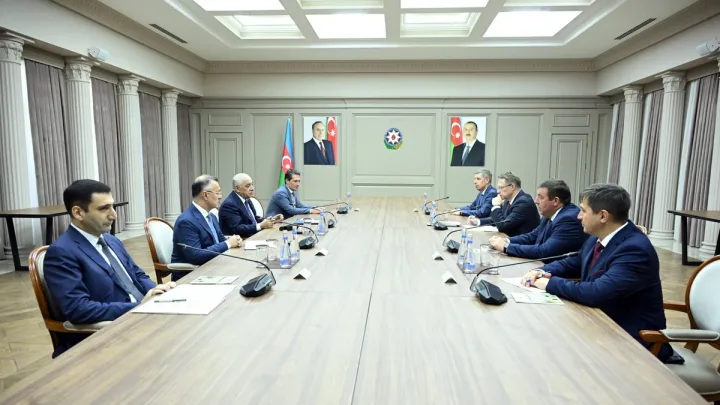 Əli Əsədov Rusiyanın səhiyyə naziri ilə görüşdü