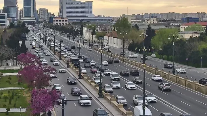 Bu yollarda tıxac var -