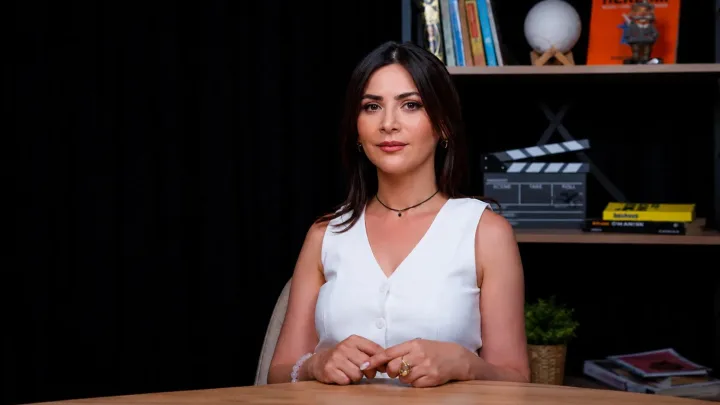 Dondurma satmaq üçün qadınları alçaltmağa dəyərdimi? 