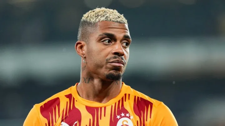 "Qalatasaray"da Lemina krizi: 