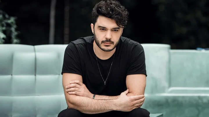 Türkiyəli müğənnidən narkotik etirafı