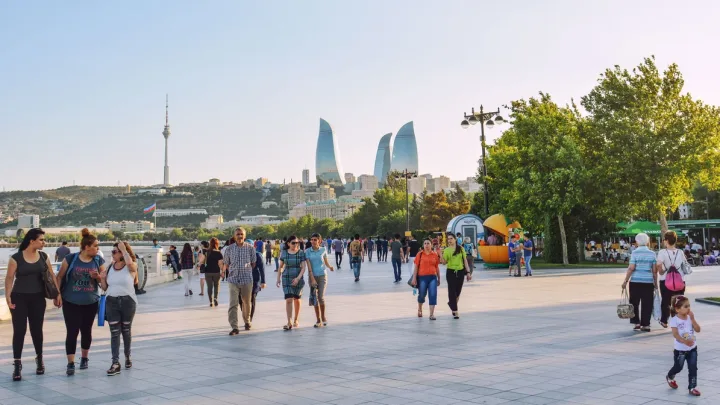 Azərbaycan əhalisinin sayı artıb